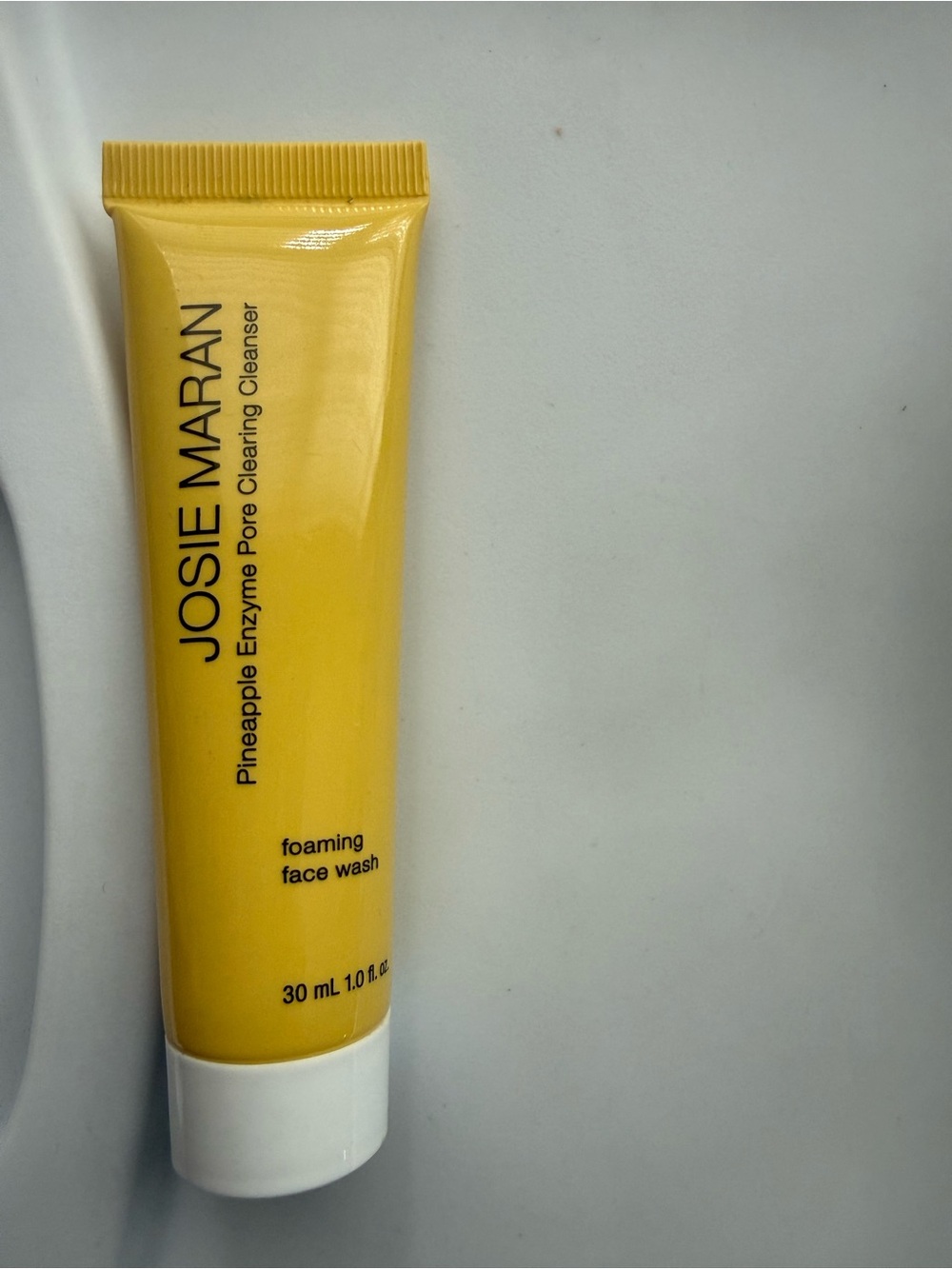 JOSIE MARAN Pineapple Enzyme pire clearing Face Cleanser